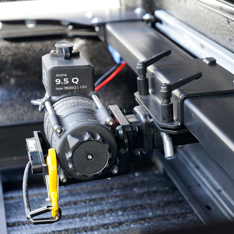 Heckwindensystem Pick-Up Between inkl. Seilwinde mit Kunststoffseil