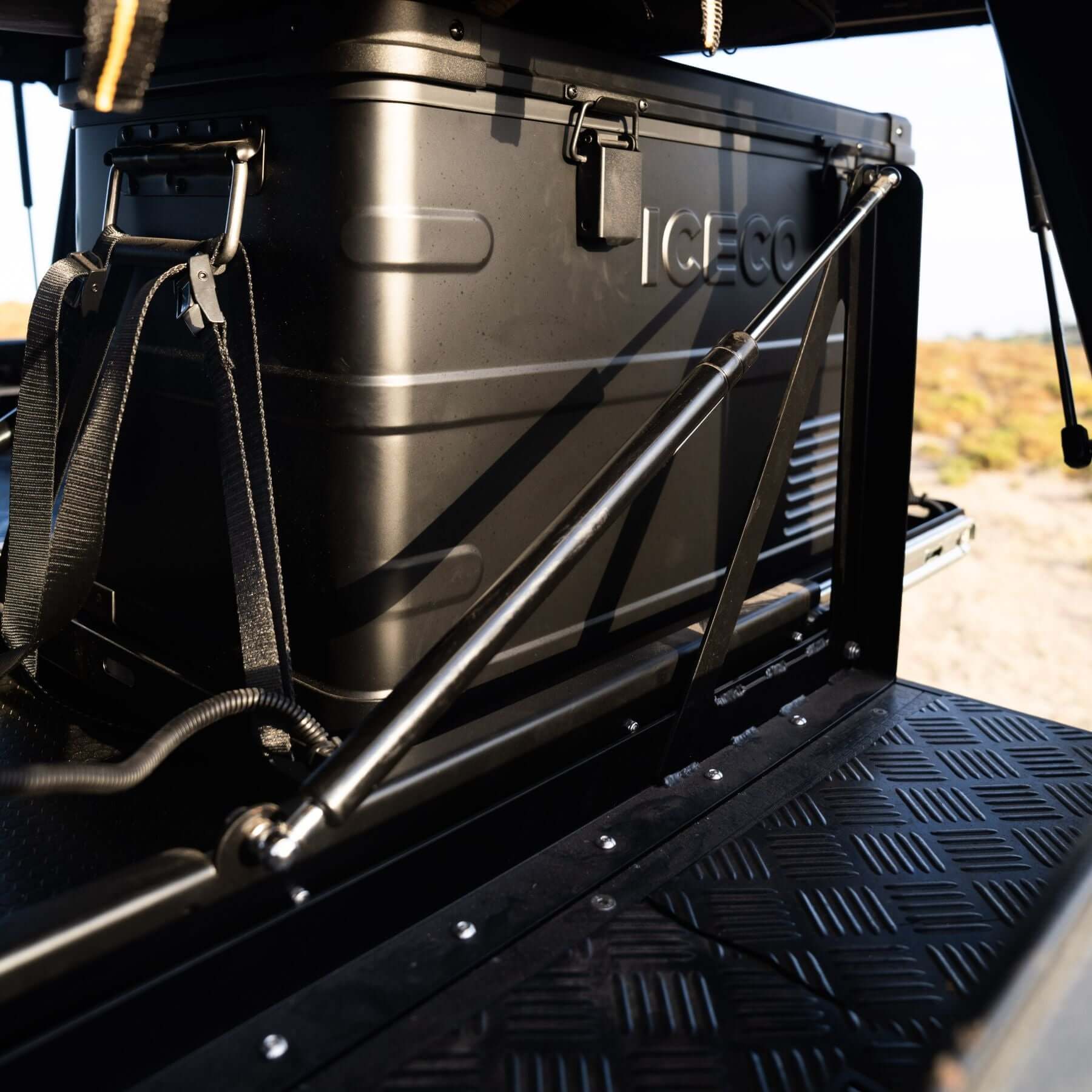 Cool box bed slide tiltable 796x574mm aluminum