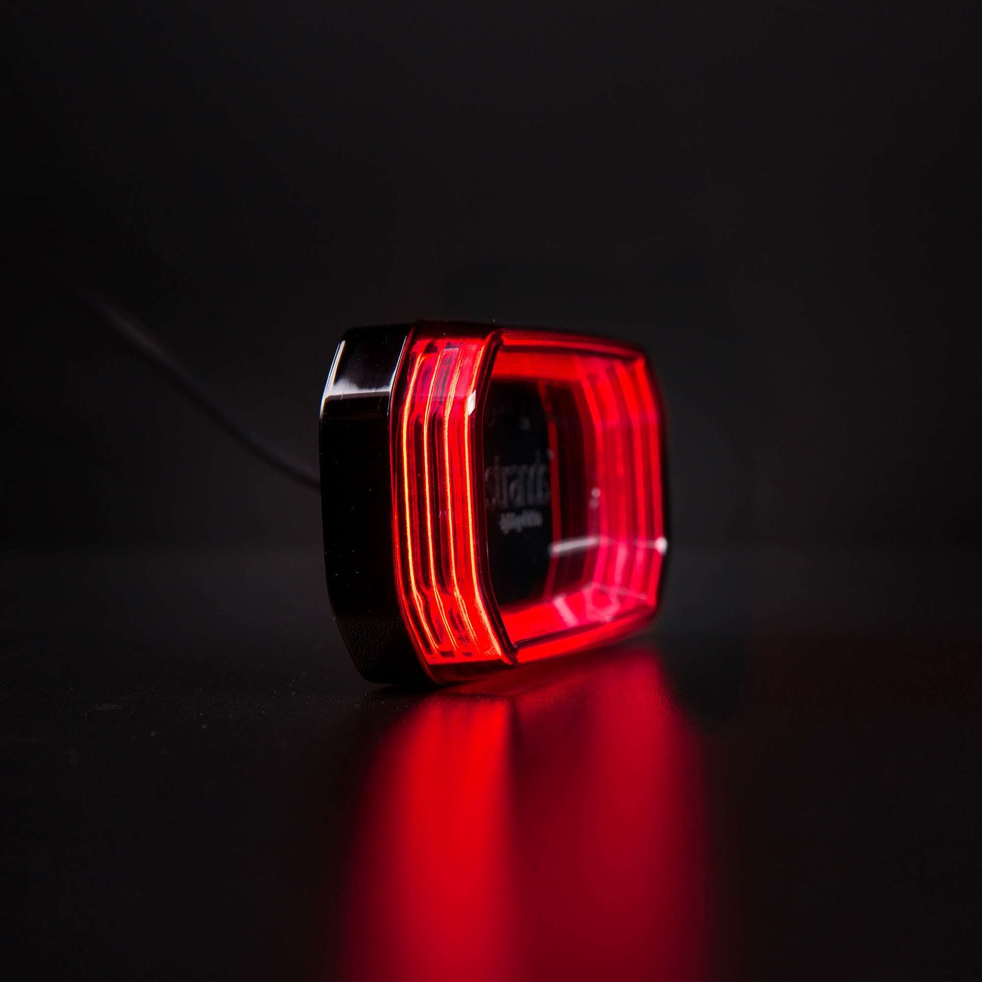 Strands FOR9T Scale Rear Position Light