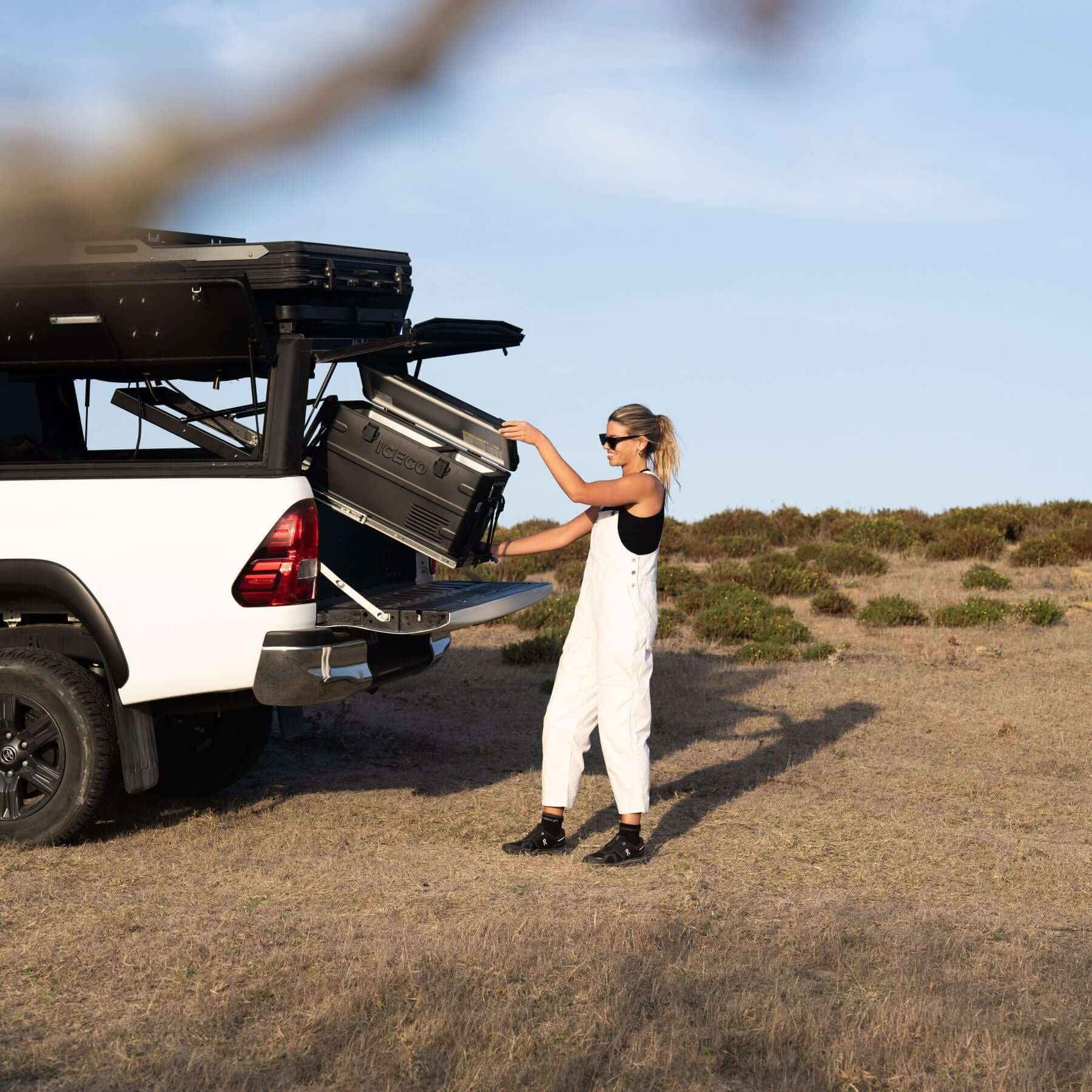 Cool box bed slide tiltable 796x574mm aluminum