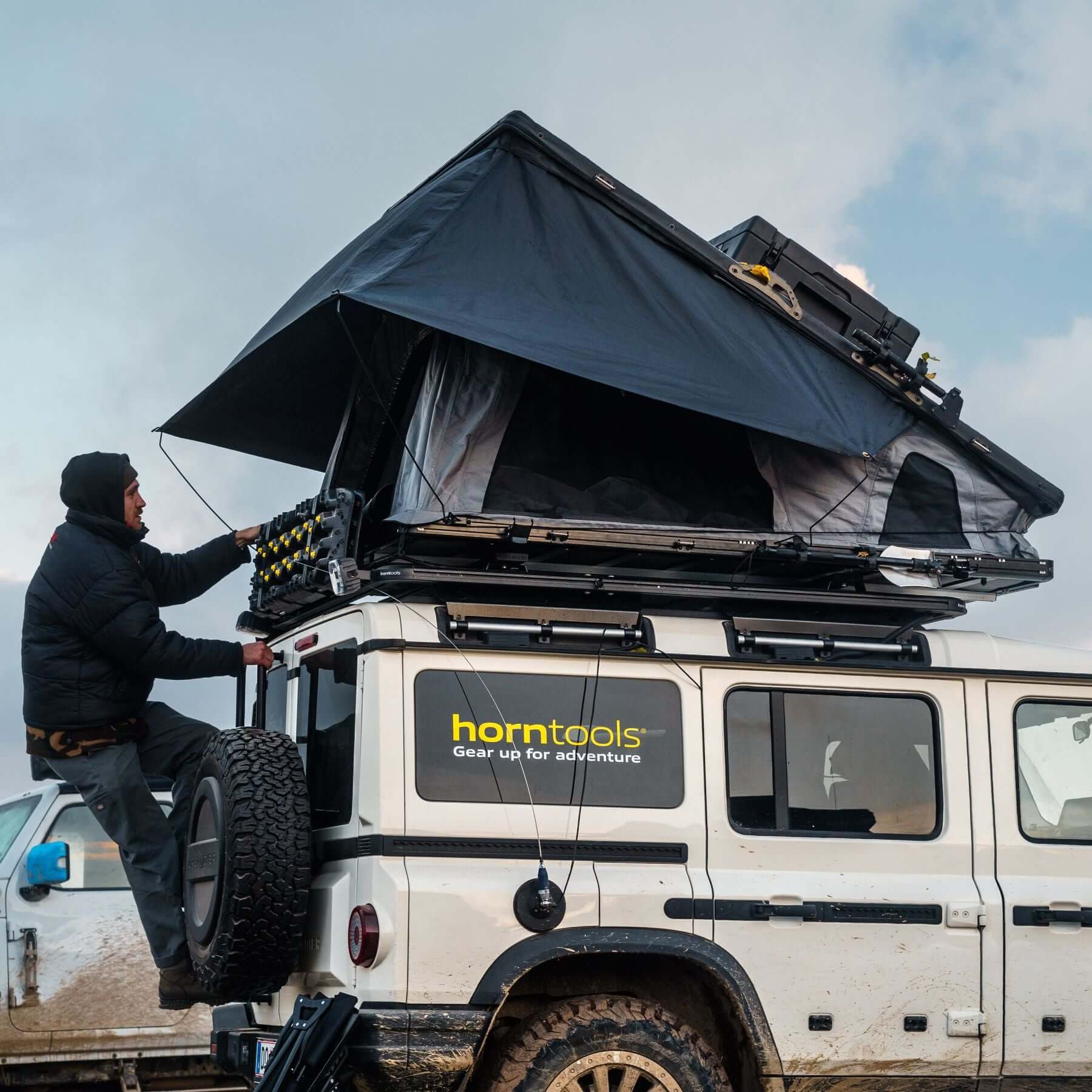 Roof rack for roof tent Cloud